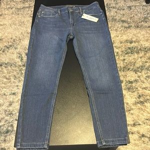 B2) Light jeans new with tags. 14p